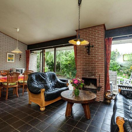 Comfortable Detached Bungalow 65 M2 Kamperland Bagian luar foto