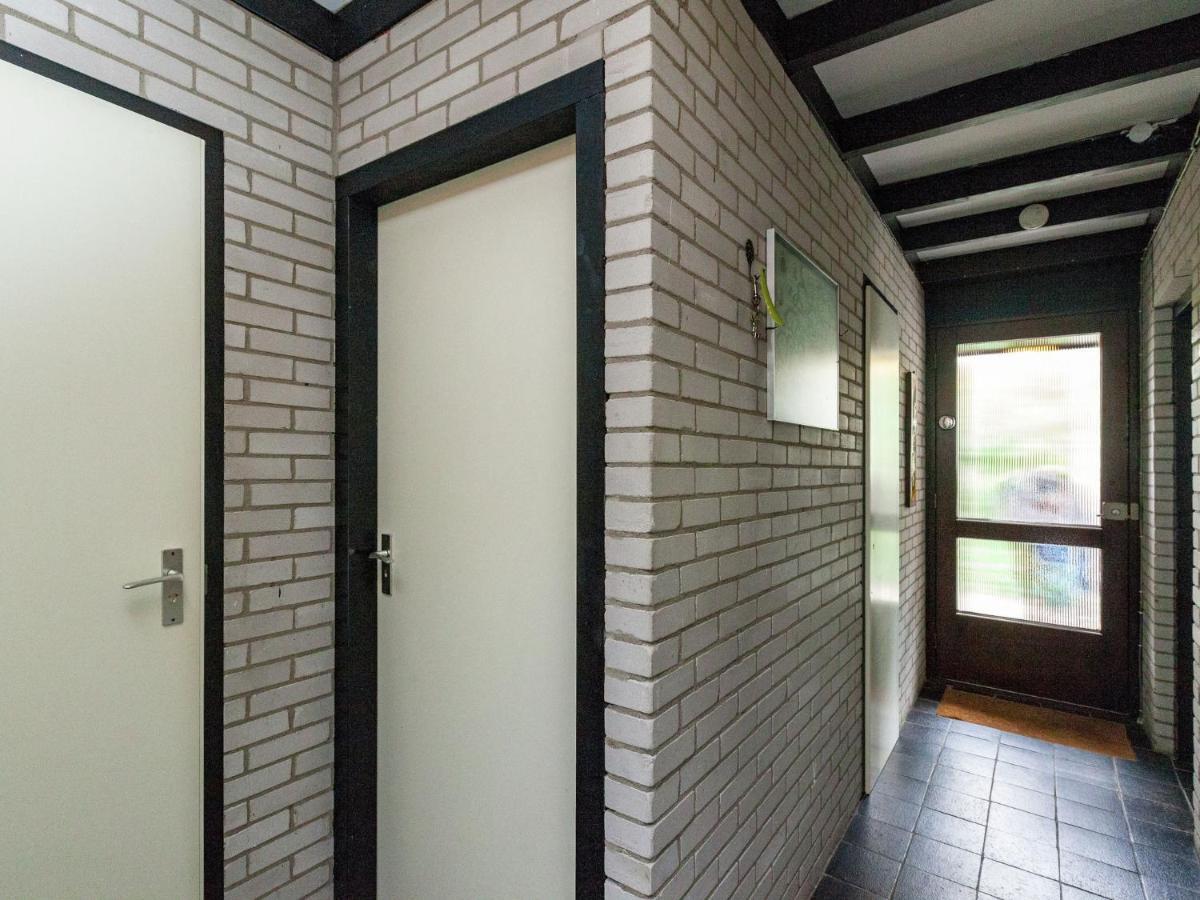 Comfortable Detached Bungalow 65 M2 Kamperland Bagian luar foto