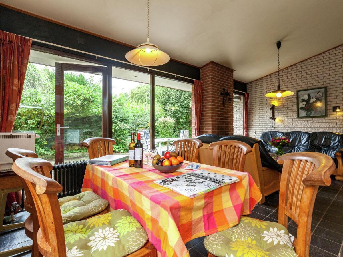 Comfortable Detached Bungalow 65 M2 Kamperland Bagian luar foto