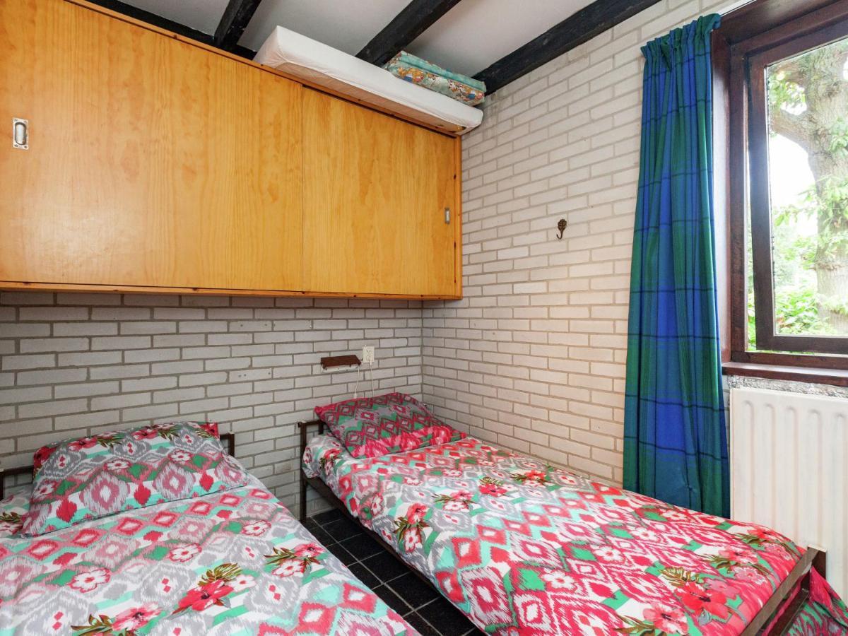 Comfortable Detached Bungalow 65 M2 Kamperland Bagian luar foto